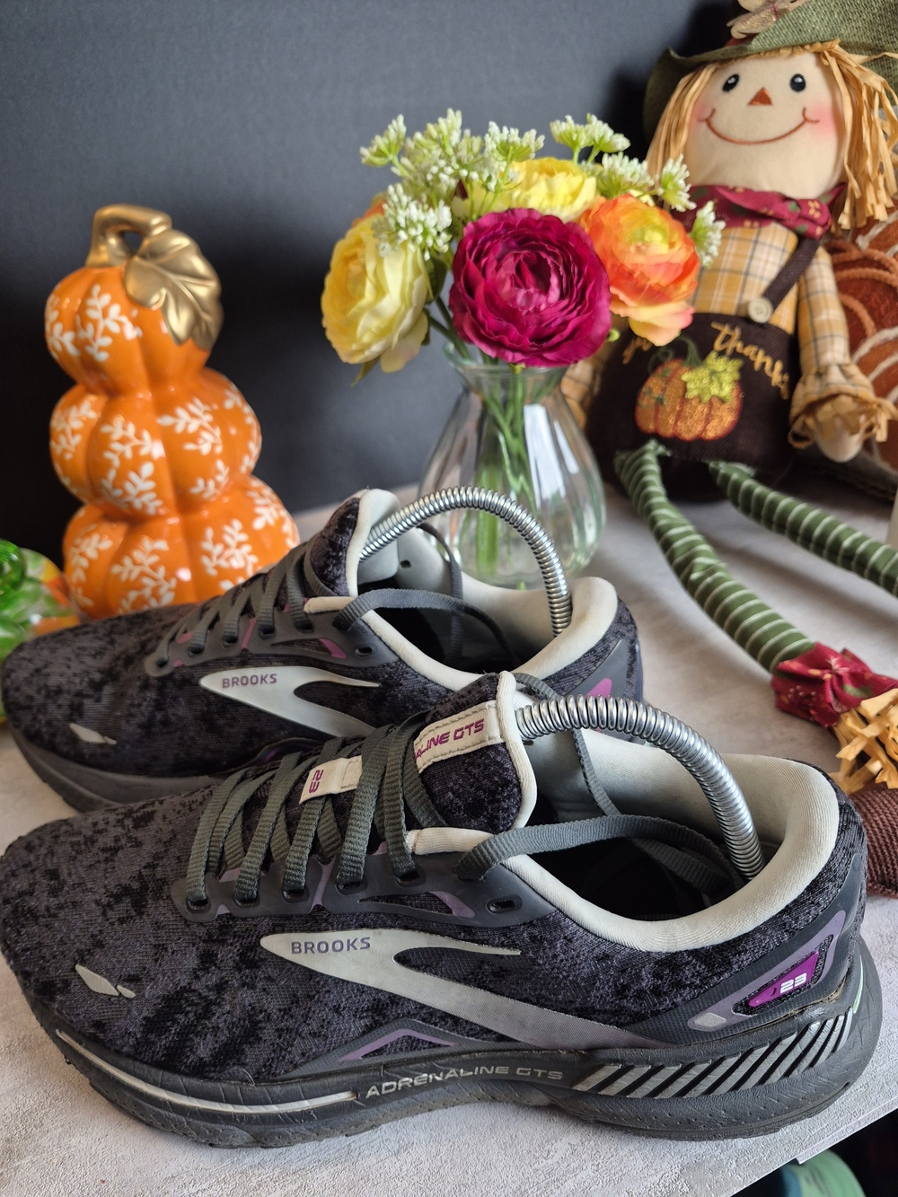 Brooks Adrenaline GTS 23 Women’s Running Shoes — Black with Purple. Size 9.5
